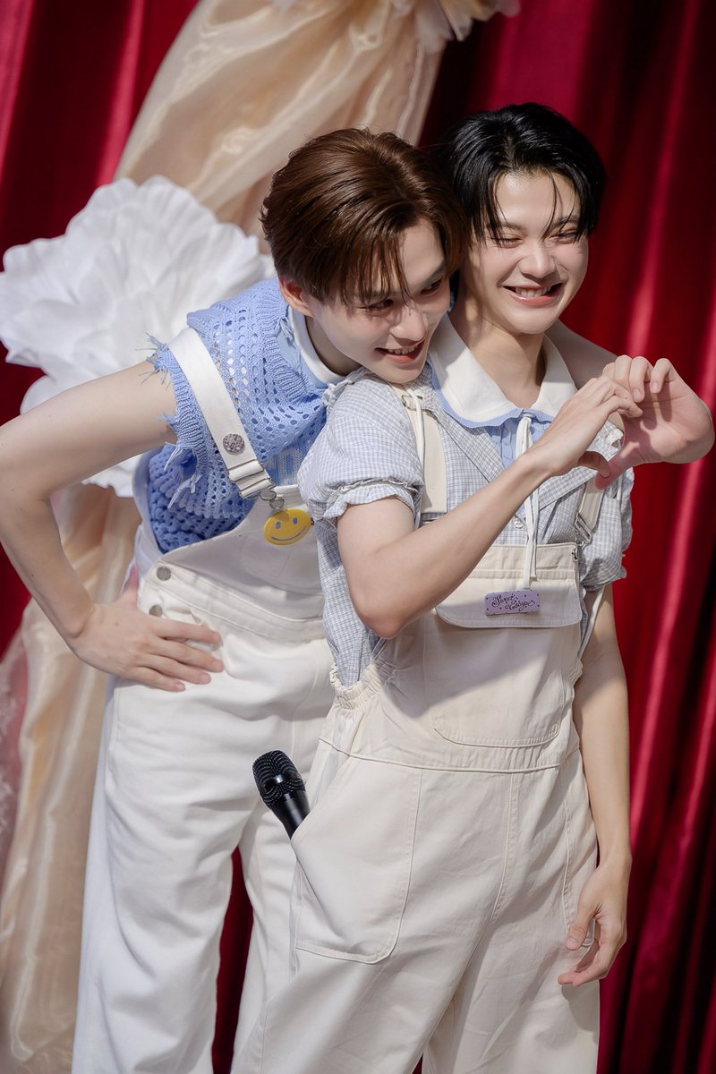 Maple_Riche tweet media