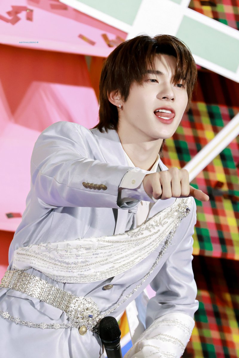 astralzero 🐺🪽 (slow) tweet media