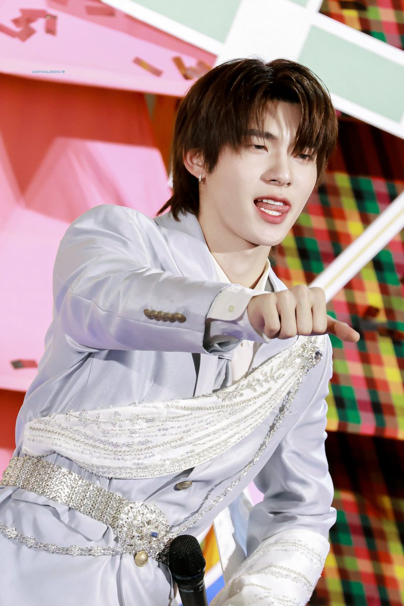 astralzero 🐺🪽 (slow) tweet media