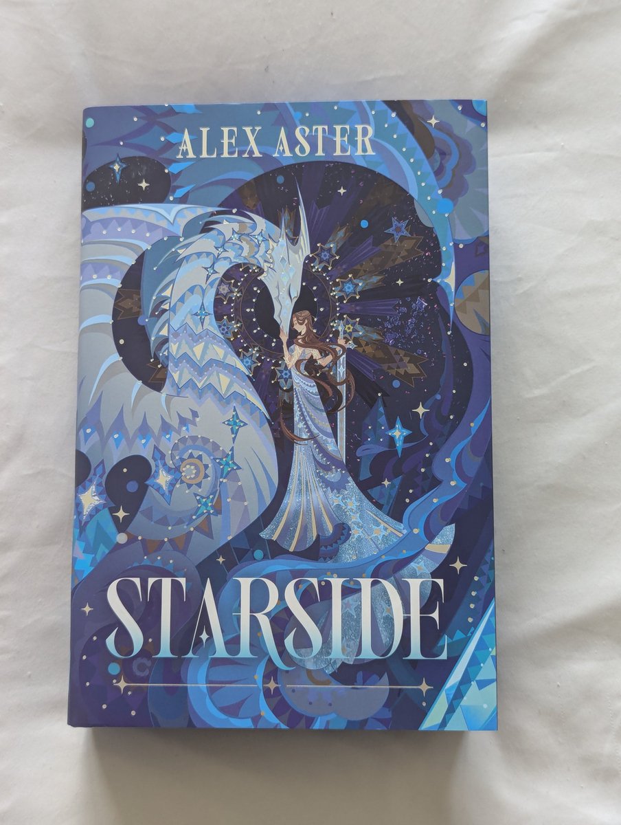 bookishworld_'s tweet photo. Trying out the FairyLoot adult subscription and my first book is #Starside by Alex Aster. I haven't read her books before and I can't wait to see what this one is like! It sounds amazing ⚔️ https://t.co/gYP0xbqWyE