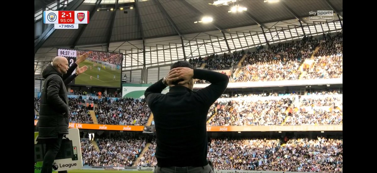 1 Skull Can Change Yuh Life 🦈 tweet media