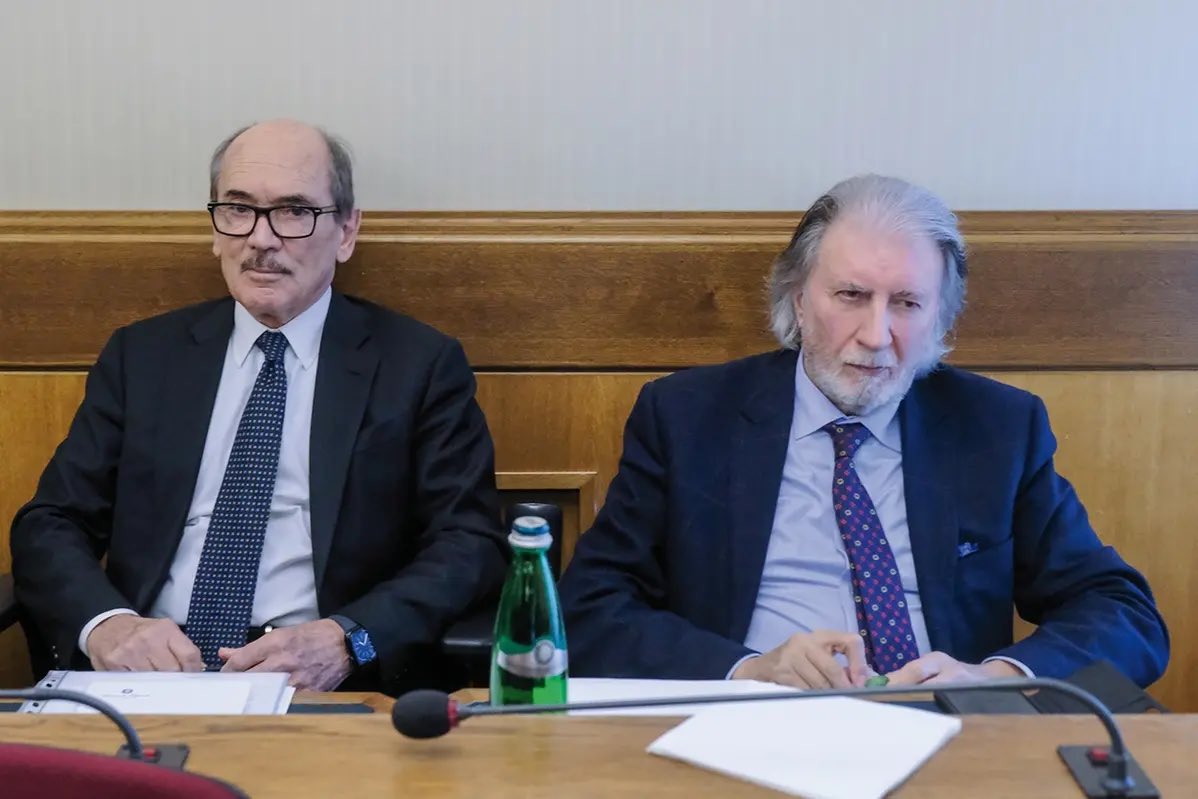 MicheleBonates3's tweet photo. In questo Paese anche se vi sembrerà strano ci sono anche persone perbene. https://t.co/MvY70QqIxb