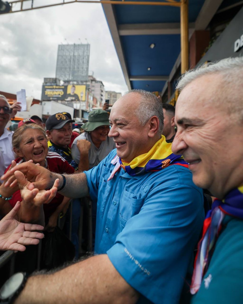 ConElMazoDando's tweet photo. #SonLosMismosYNoVolverán #VenezuelaSinSanciones https://t.co/dNcXRaK5Pq