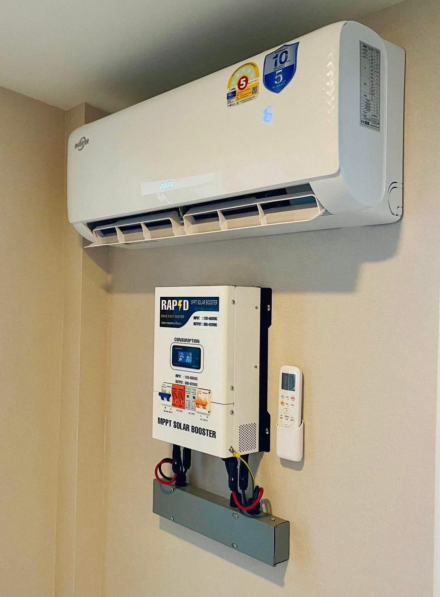 FYI
คือช่วงนี้อากาศร้อน ค่าไฟขึ้น ก็เข้าใจได้ว่าจะมีคนขายแอร์ ขายโซล่า

ล่าสุดเจอ
นักแปะลิงก์ โฆษณาว่า "แอร์โซล่า เปิดทั้งวัน ค่าไฟ0"

ซึ่งเป็นอะไรที่โคตรจะ clickbait และทำให้เข้าใจผิดอย่างมากกกกกกกกกกก

สรุปเลยคือ 
ถ้า "แดดแรง" + จำนวนแผงที่มีผลิตไฟพอ ค่าไฟ = 0