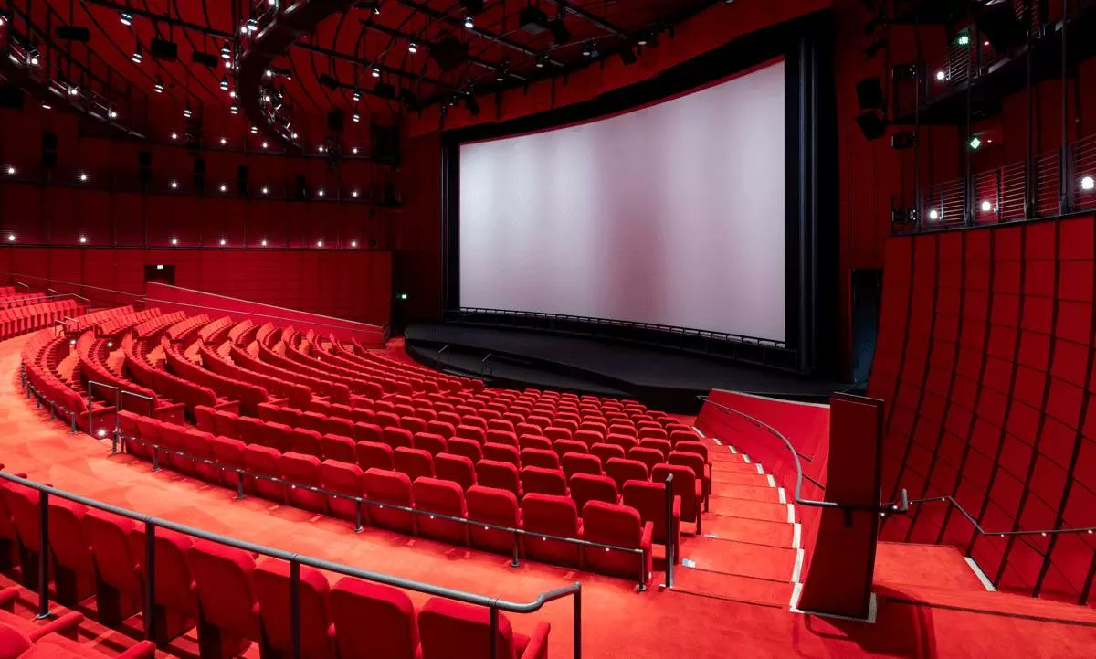 AgentAthreyatfi's tweet image. The Real Enemy of Telugu Cinema: Why Theaters Are Losing Their Battle

agentathreya.com/en/articles/th…

#OTT #IndustryBuzz #Tollywood