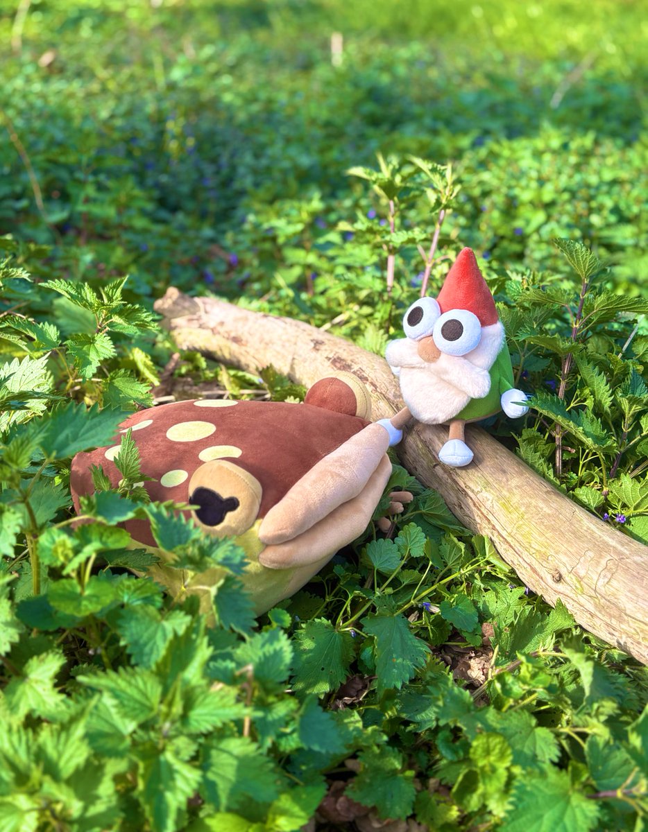 we’re funding this show the GLITCH way😎(but way smaller scale🔺)

if we sell enough of these little guys with <a href="/Makeship/">Makeship</a> we can make more episodes!

campaign live NOW! only a couple weeks