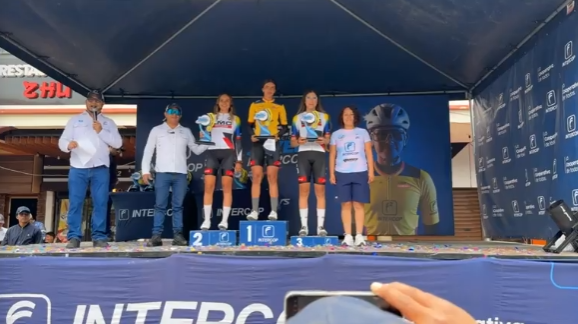 RadioPedalEC's tweet image. 🔴 #EnVivo 📺 PODIOS 🏆 - Etapa 4️⃣ FINAL 🏁 - Vuelta Internacional Juvenil Intercop 🇬🇹 2026 🚴‍♂️
.
Clic LINK 👉   facebook.com/cooperativa.in… 
.
.
📷 FDNCG 
.
.
#Ciclismo #Ecuador #Colombia