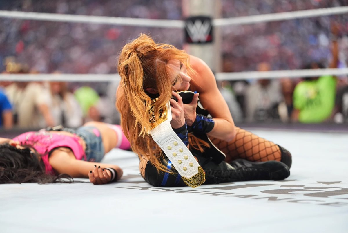 AssassinOfSky's tweet photo. SHE'S FUCKING DONE IT!
NEW WOMEN'S IC CHAMPION!

I knew you could do it love you babe! https://t.co/GyN5H0B0ck