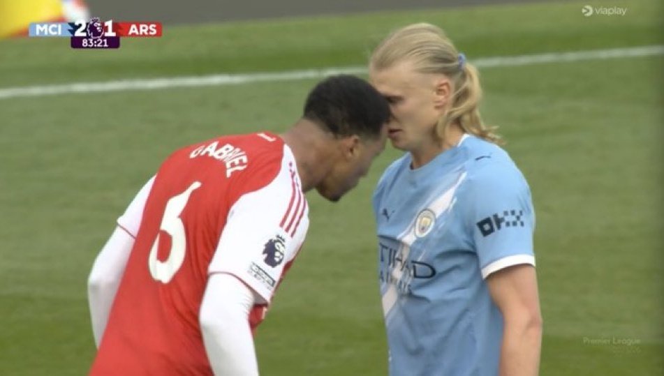 TheFergusonWay's tweet photo. Gabriel wasn't sent off in this game btw

Casemiro would have been deported, TWICE. https://t.co/cGgllsSeXB