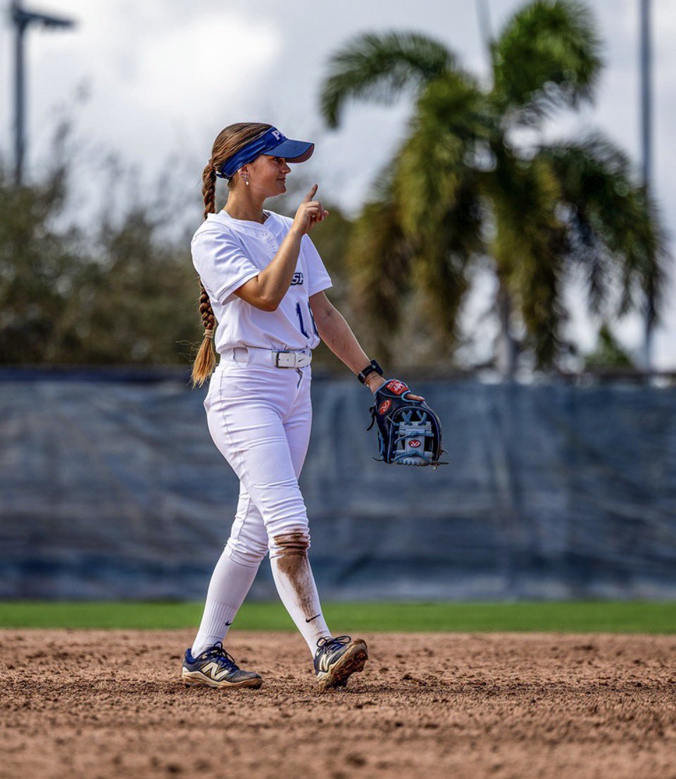 ROLLINS3's tweet photo. 🤩Sailfish take the series - 2 out of 3! @PBASailfish @SailfishSB @coachKasey @D2SSC @BoostSoftball @IHartFastpitch @SoftballDown @LargoAthletics @LARGOSOFTBALL https://t.co/eqyVVjDBRi