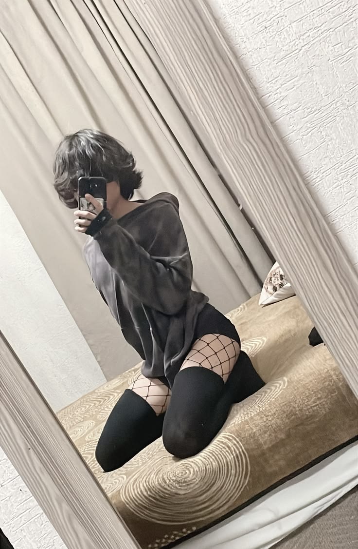 Diyarbakır 19 yaşında Femboy pasifim. Yerim var olgun kıllı aktif seviyorum. Sınırsızım herşeyinizi üstümde deneyebilirsiniz #diyarbakirgay  #diyarbakirpasif #diyarbakırgay