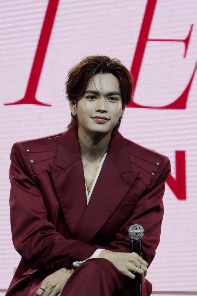 𝚗𝚊𝚗𝚊𝚌𝚑𝚊𝚗 ✩⋆꙳ tweet media