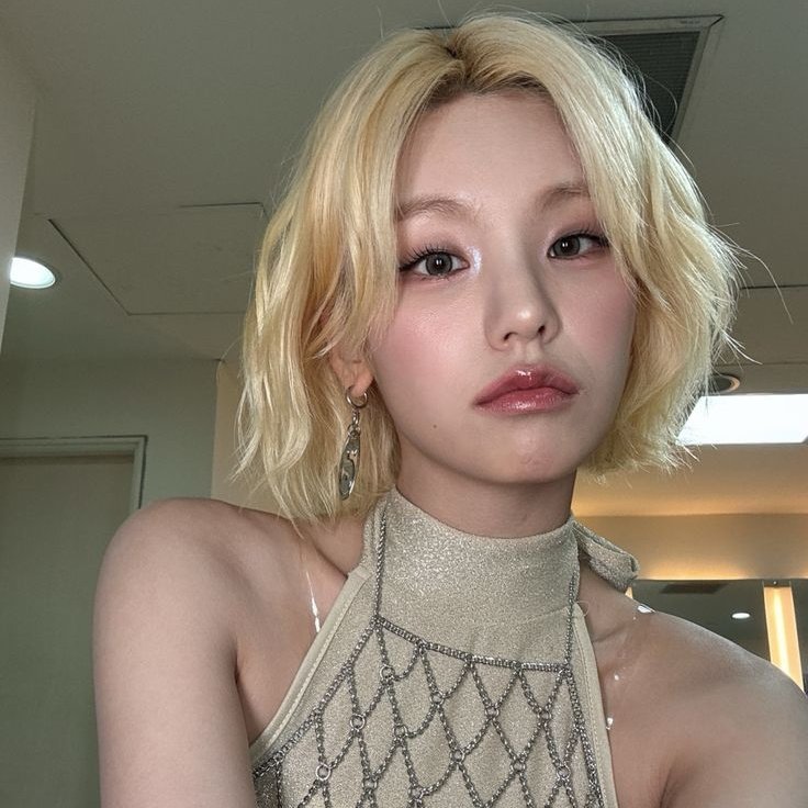 mih jurídico itzy tweet media