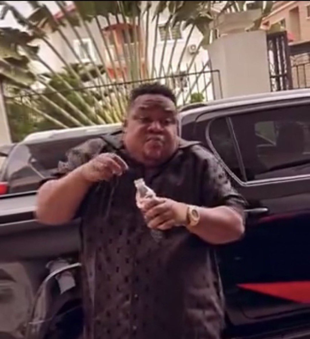 Elvis Tunde tweet media