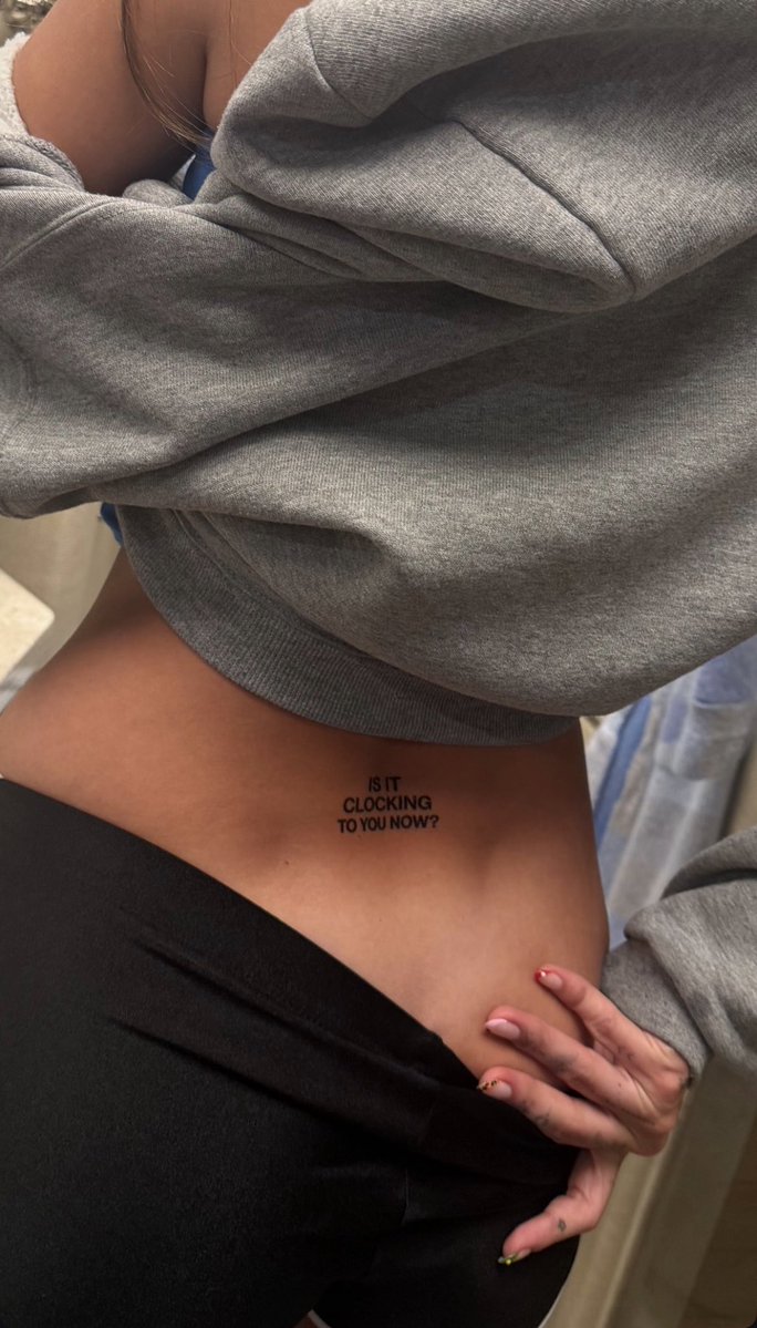 𝕔𝕙𝕒𝕣 tweet media