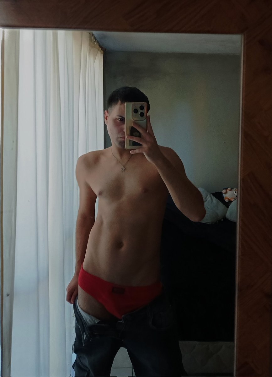 maneskinboy's tweet photo. de franco 🫦 https://t.co/GNWDA79xpU