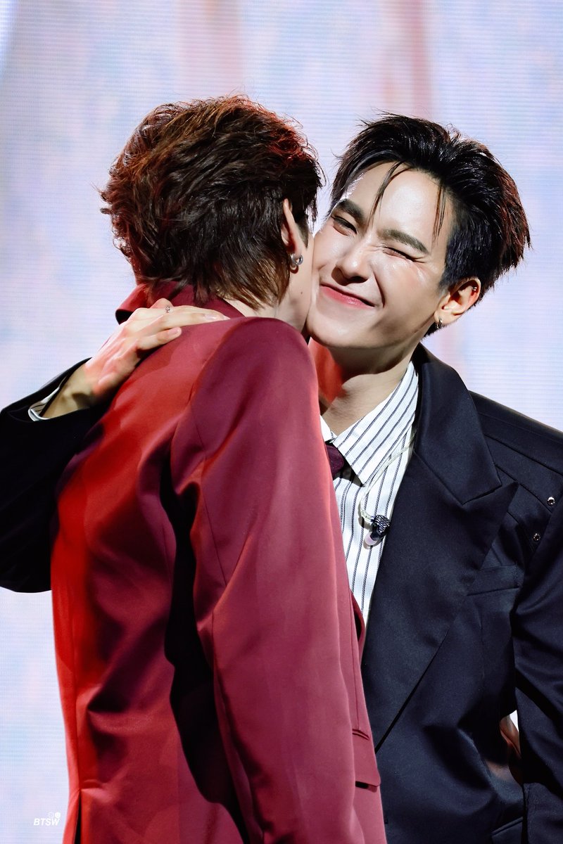 bbbittersweettt's tweet image. จุ่มแก้ม signature ~~♡♡♡♡
ขอบคุณที่เก็บมีมี่ไปเลี้ยงในทุกงานนะคะ

#MyRomanceScammerFinalEP
 ﾟ⋆☼ #JuniorMark #จูเนียร์มาร์ค ⋆｡☾ 
#junniorrs @jnnrrs ☼⋆
#markjrtn @Markjrtn ⋆☾