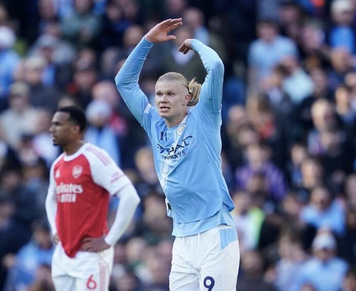 عمرو tweet media