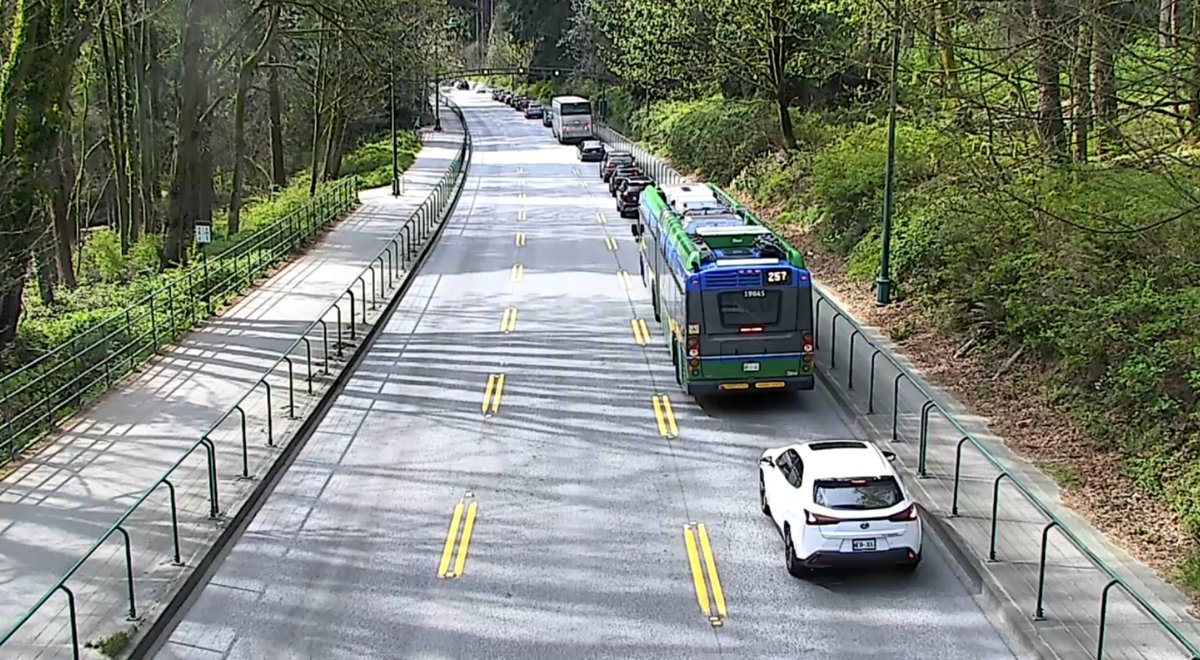 DriveBC's tweet photo. ⚠️#BCHwy99 - expect delays southbound through the #StanleyPark #Causeway due to closures in the #WestEnd for the #SunRun.
#Vancouver
ℹ️https://t.co/Fpqb2v4IHf https://t.co/99LQYnkUq5