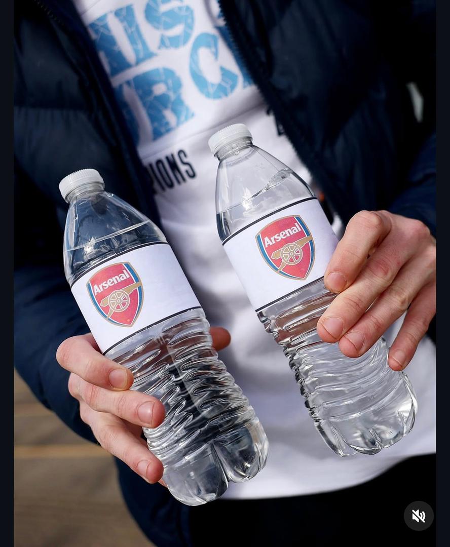 heisstobe's tweet photo. Nah City Chop Rice, but Arsenal came with the Bottle of water https://t.co/y8fiIdAYI9