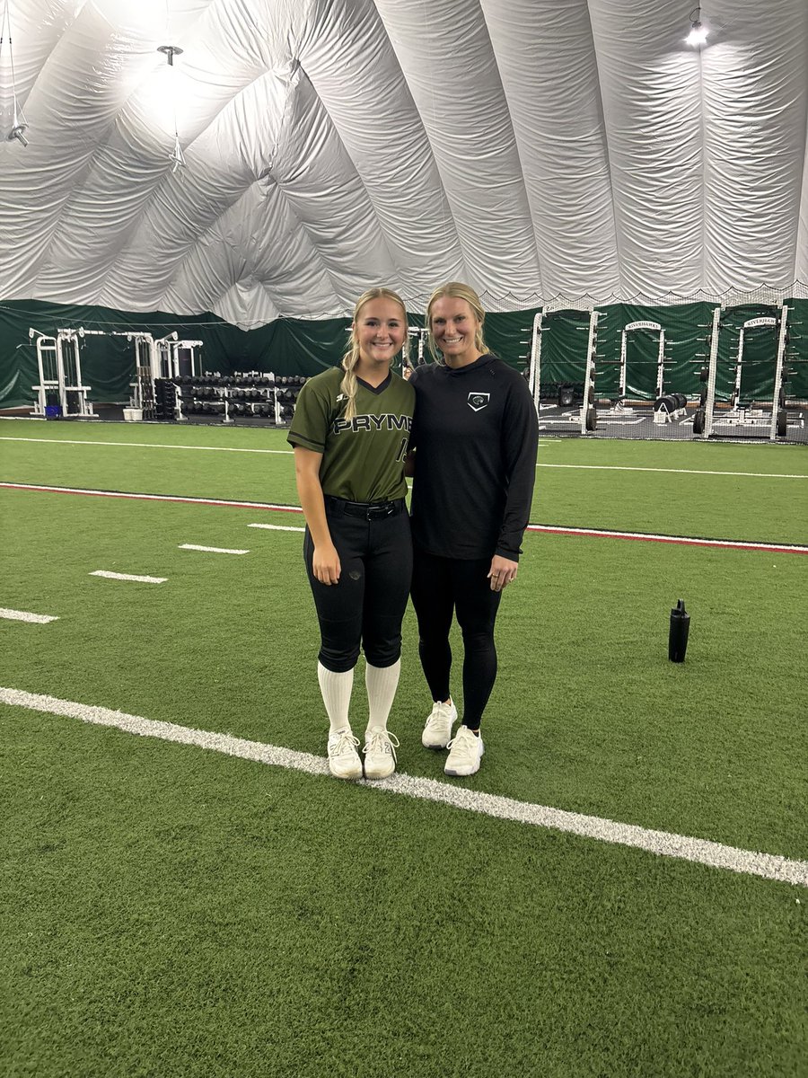 MollieCavanaugh's tweet photo. Had a great day up at NSU Sunday. I picked up a lot of great drills and reps. Thank you to the coaches and players for the amazing camp! @powerhousekaty https://t.co/qgYjpLWm7i