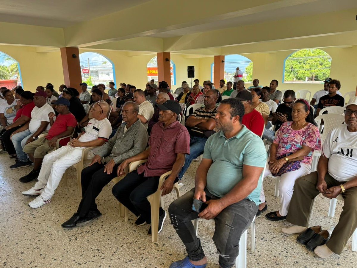 JeanCarMarte's tweet photo. 📍 Samaná, María Trinidad Sánchez y Sánchez Ramírez. 

🗓️ Reunión Dirigencia Provincial. 

En el día de ayer sostuvimos varios encuentros en las provincias del nordeste, en los cuales estuvimos en contacto con nuestra dirigencia y en cada una coordinando los trabajos de crecimiento de nuestro Partido Primero la Gente (PPG) de cara a nuestro Congreso Ordinario. 

¡El único partido en contacto con su dirigencia a tiempo completo!