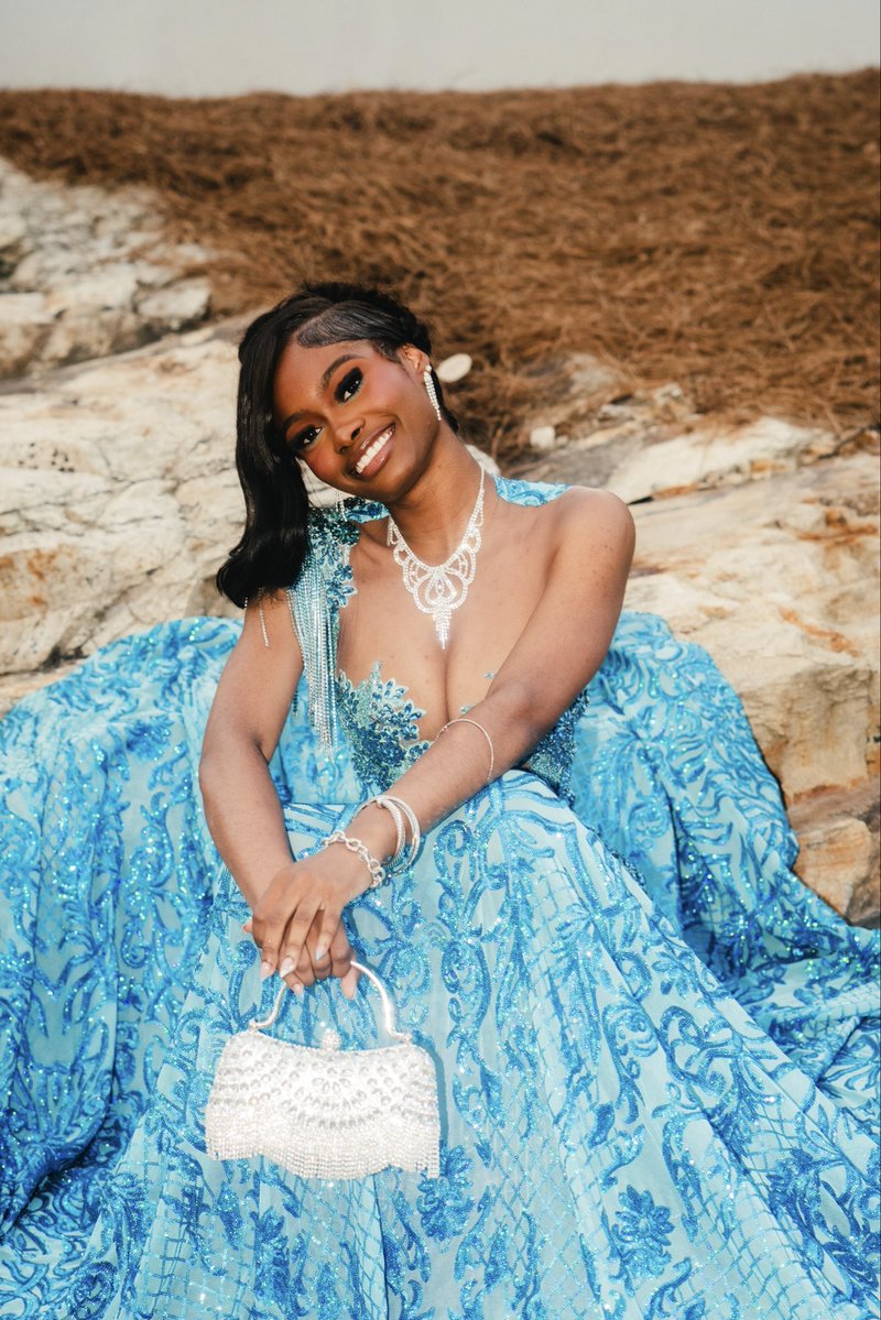 niyaawiya tweet media