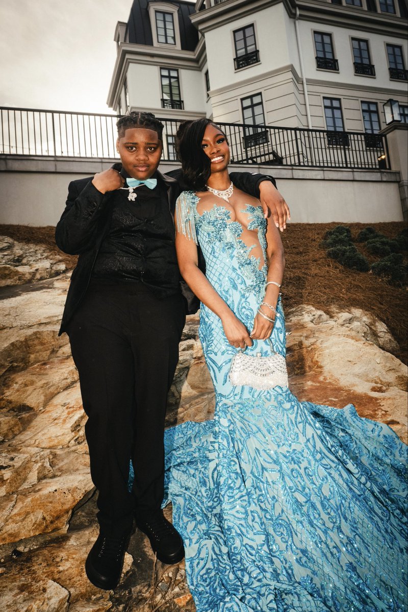 niyaawiya tweet media