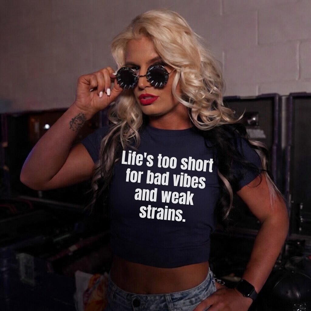 SkylaM36605's tweet image. "Life’s too short for bad vibes and weak strains.  #GoodVibesOnly #StayLifted #NoWeakShit"