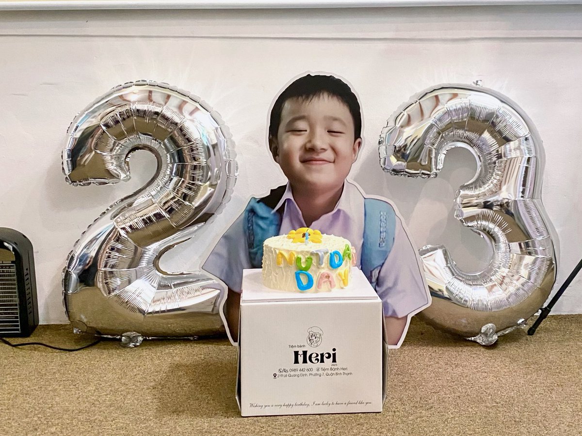 _nuttyforcream's tweet photo. Happy Birthday, Nutdan 🎂
A small but heartfelt birthday celebration from your Vietnamese fans. We love you so much. Thank you to everyone who joined and made this day so special.
#nnutdan https://t.co/YRnl0csukY