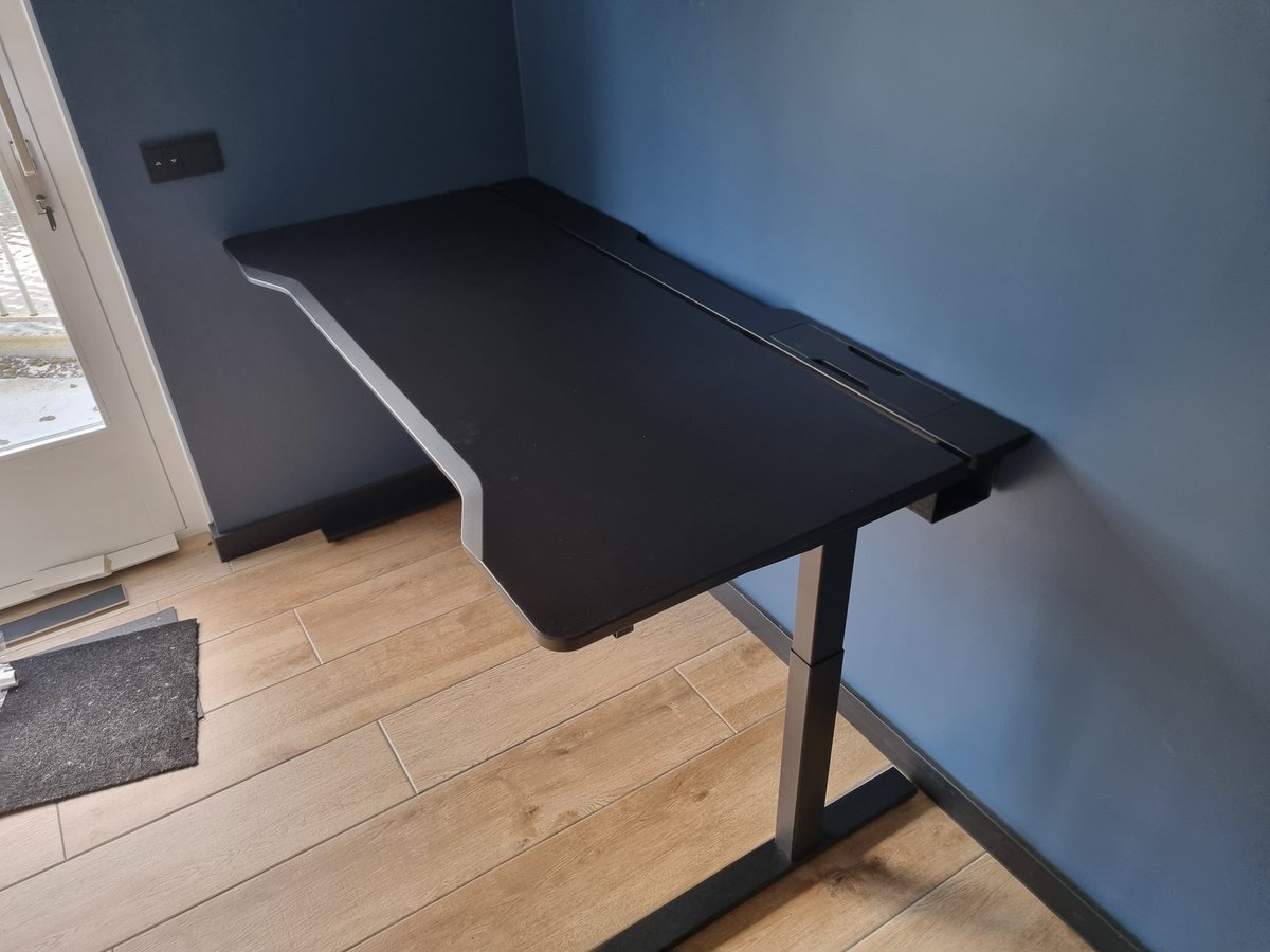 _Mi000's tweet photo. New setup comming soon 👀 https://t.co/BFC9UbEgIG