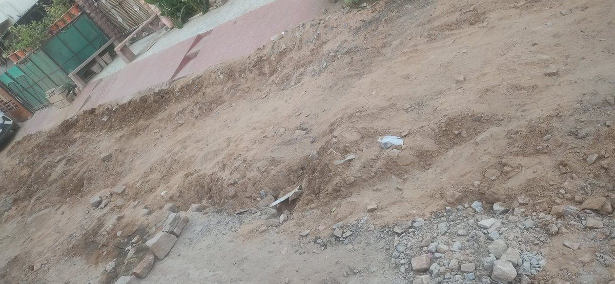 Narendr58591756's tweet photo. @CollectorJodh @PHED_Rajasthan @Jodhpur_Police @RajGovOfficial
संपर्क शिकायत नंबर: (042606526384236)
क्या प्रशासन इस गुंडागर्दी और जनता के पैसों की बर्बादी पर चुप रहेगा? तुरंत मरम्मत और नुकसान की भरपाई की जाए!
#Jodhpur #PublicPropertyDamage #Corruption #Rajasthan https://t.co/OsgTc9TKny