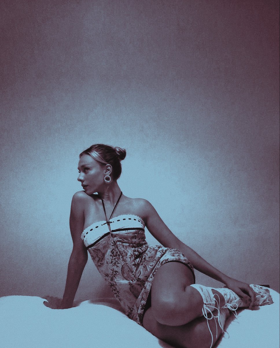 • 𝑷𝒉𝒐𝒆𝒃𝒆. tweet media