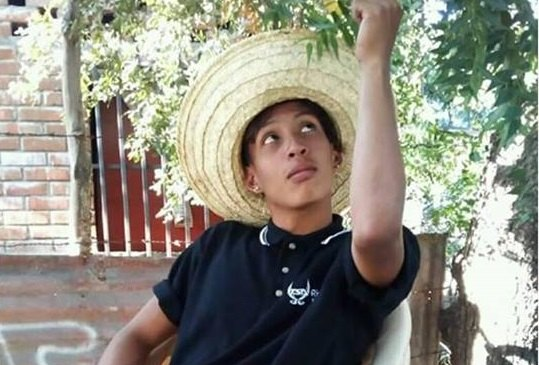luna_nicaragua's tweet photo. LA PRIMERA VÍCTIMA DE LA REPRESIÓN SANDINISTA ORTEGA-MURILLO 🏳️🌈
El joven miembro de la pandilla arcoíris, Richard Pavón, fue la primera víctima en caer bajo las balas de los #esbirros de la #dictadura #sandinista #OrMur, el 19 de abril 2018. #AbrilNoSeOlvida #NiPerdónNiOlvido https://t.co/xpOCh8avKa