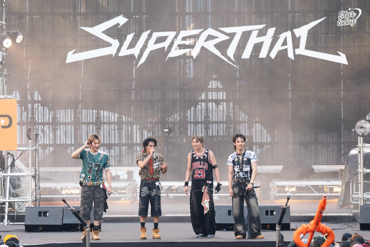 StarToday tweet media