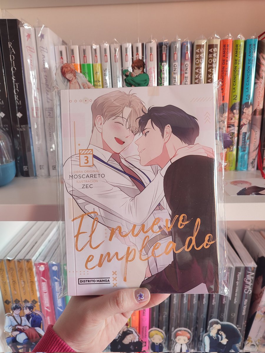 Pues se acabó 🥹🥹
Que bonito, me ha encantado 💜💜
Espero que <a href="/distritomangaED/">Distrito Manga</a> nos traiga más obras de Moscareto 🙏🏻🙏🏻🥹🥹