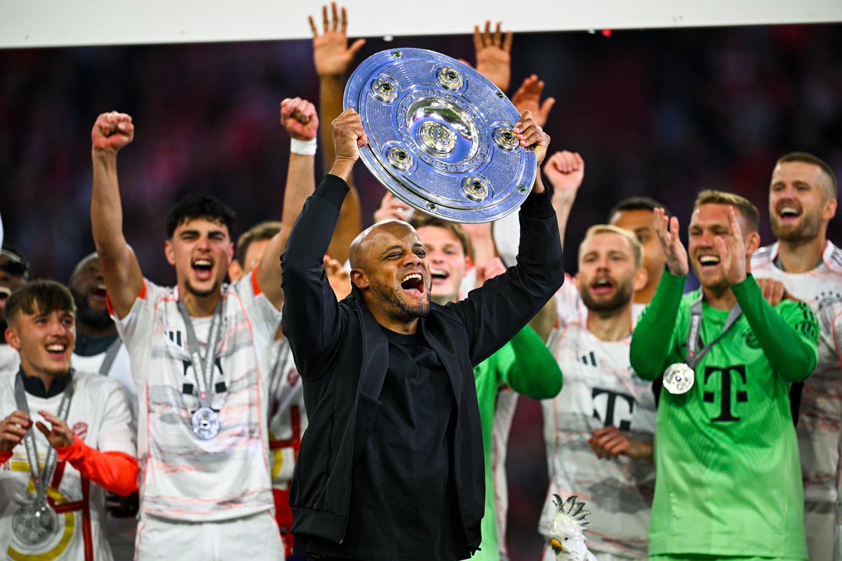 IT'S WAY TOO EASY: 𝗕𝗔𝗬𝗘𝗥𝗡 𝗠𝗨𝗡𝗜𝗖𝗛 𝗛𝗔𝗦 𝗪𝗢𝗡 𝟭𝟯 𝗢𝗙 𝗧𝗛𝗘 𝗟𝗔𝗦𝗧 𝟭𝟰 𝗕𝗨𝗡𝗗𝗘𝗦𝗟𝗜𝗚𝗔. 😱❤️🤍
#ubiniboi #bayernmunich