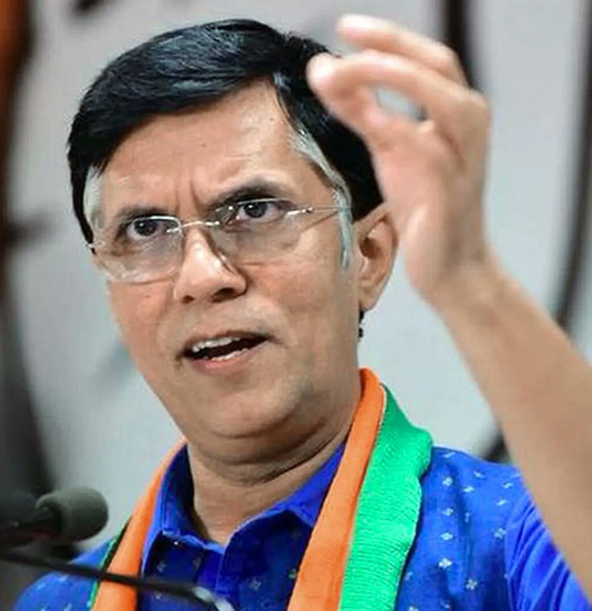 Awesh Tiwari tweet media