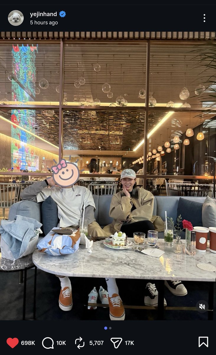 ohmoonbaek's tweet image. Yejin, you can drop the emoji, as if we don’t know your husband eh hahahaha. Okay okay, your husband is good-looking. We all know and We support him. Love you both please!!! 🥹💞

their baby is so cute for capturing these photos!!! #BinJinForever #BinJin #CLOY 💖