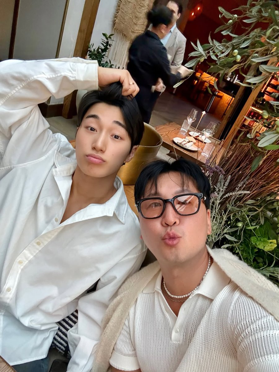 ateezbrwins's tweet image. [📸] #SAN com Jae O (ojaerocks)

#홍중  #산 #CHOISAN #ATEEZ #에이티즈 @ATEEZofficial