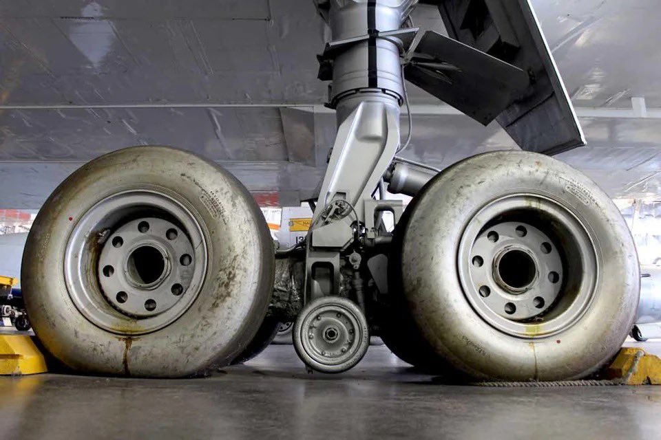 aircraftmaintenancengineer tweet media