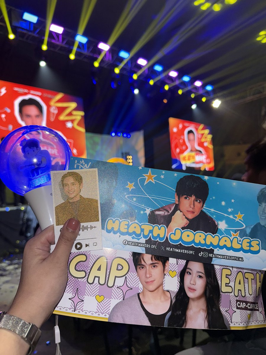 ayraconwi's tweet photo. You’re so loved Heath 🥹 it’s so worth it supporting you, kahit malayo pa ang biyahe and coz of you I even met some awesome peeps!! 💙✨ See you on your next concert 🫶🏼

HEATH WAVE D-DAY
#HWTheUltimateFanJam https://t.co/WR6aaTHAGx