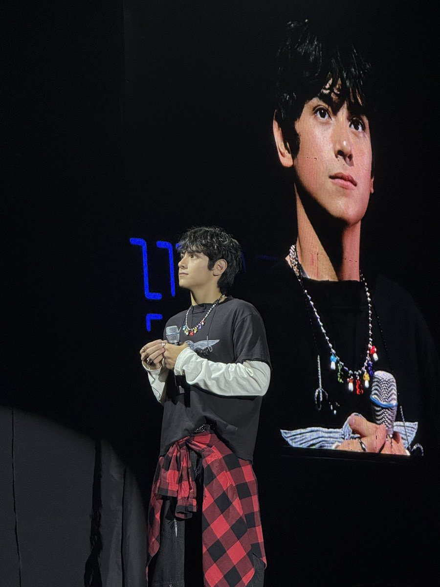 ayraconwi's tweet photo. You’re so loved Heath 🥹 it’s so worth it supporting you, kahit malayo pa ang biyahe and coz of you I even met some awesome peeps!! 💙✨ See you on your next concert 🫶🏼

HEATH WAVE D-DAY
#HWTheUltimateFanJam https://t.co/WR6aaTHAGx