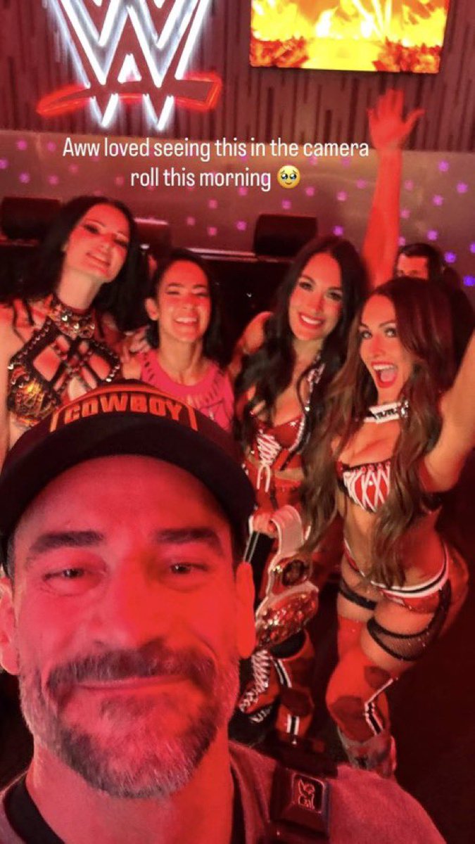 CM PUNK WITH PAIGE, THE BELLAS AND HIS WIFE AJ LEE AT WRESTLEMANIA ❤️

#WrestleMania