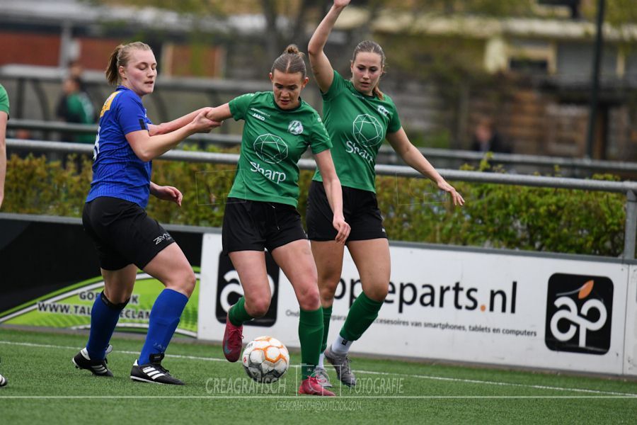 vvHvB's tweet photo. Foto albums weer aangevuld met hier de Heerenveense Boys vrouwen 1 tegen Leeuwarder Zwaluwen. Het complete foto album vind je op: https://t.co/TEHAhhzFXF https://t.co/2jJFeaAjTW