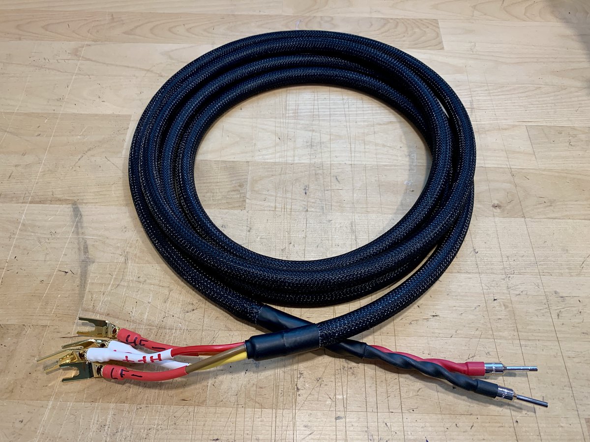 HammerHeadcases's tweet image. I am currently remodeling my main listening room and decided to try my hand at some DIY #speaker cables. These cables would probably run $2500-$4000 from an audiophile cable company, but I did them for &amp;lt;$200!

#hifi #audio #stereo #hometheater #audiophile #vinyl #vinylcommunity