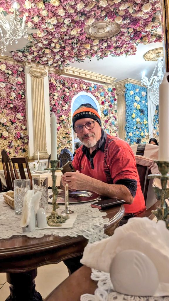 Hanky 🍷 tweet media