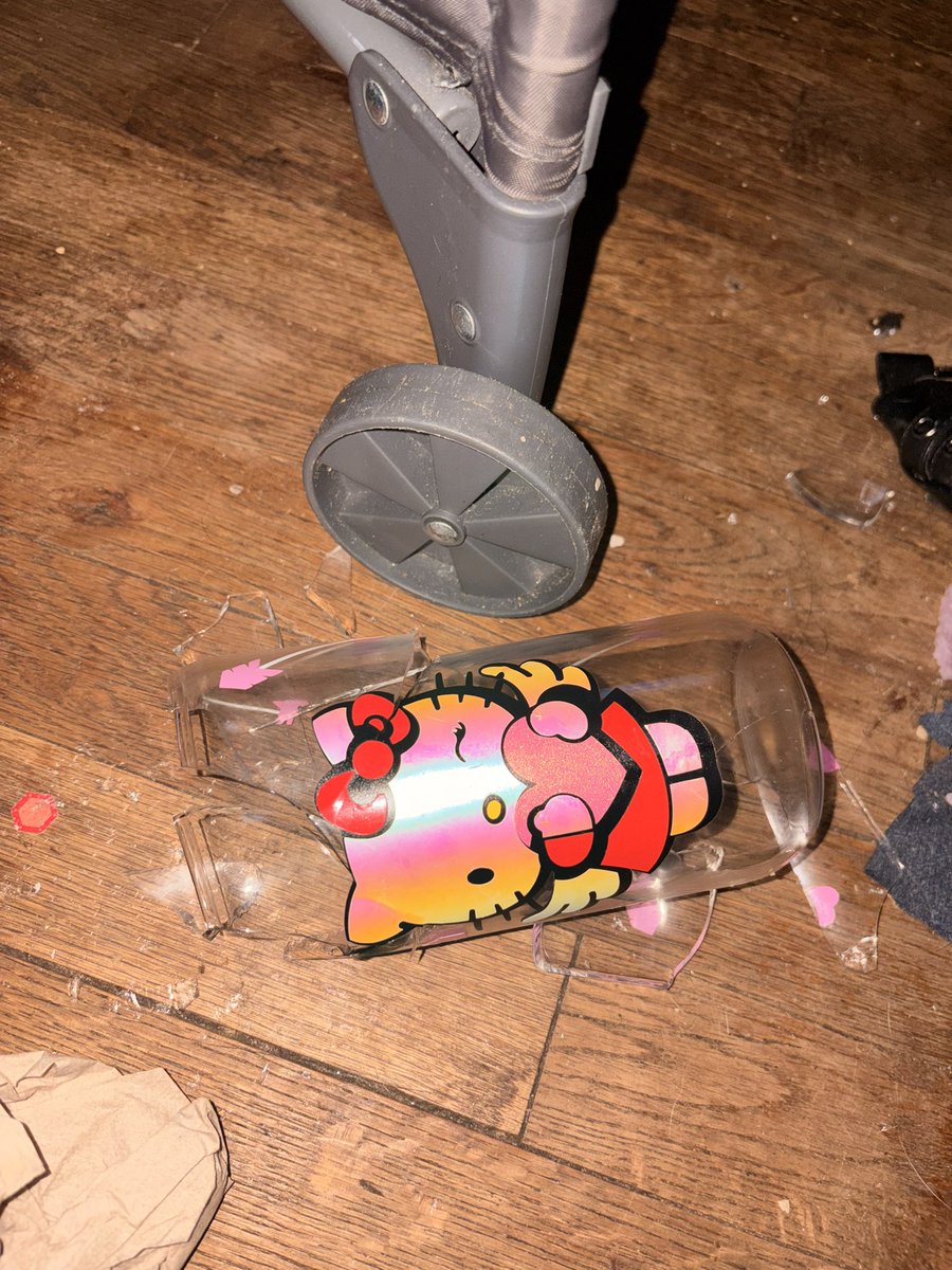 𝒦𝓇𝒾𝓈𝓉𝒶 𐙚⋆°｡⋆♡ 5% Tomodachi tweet media