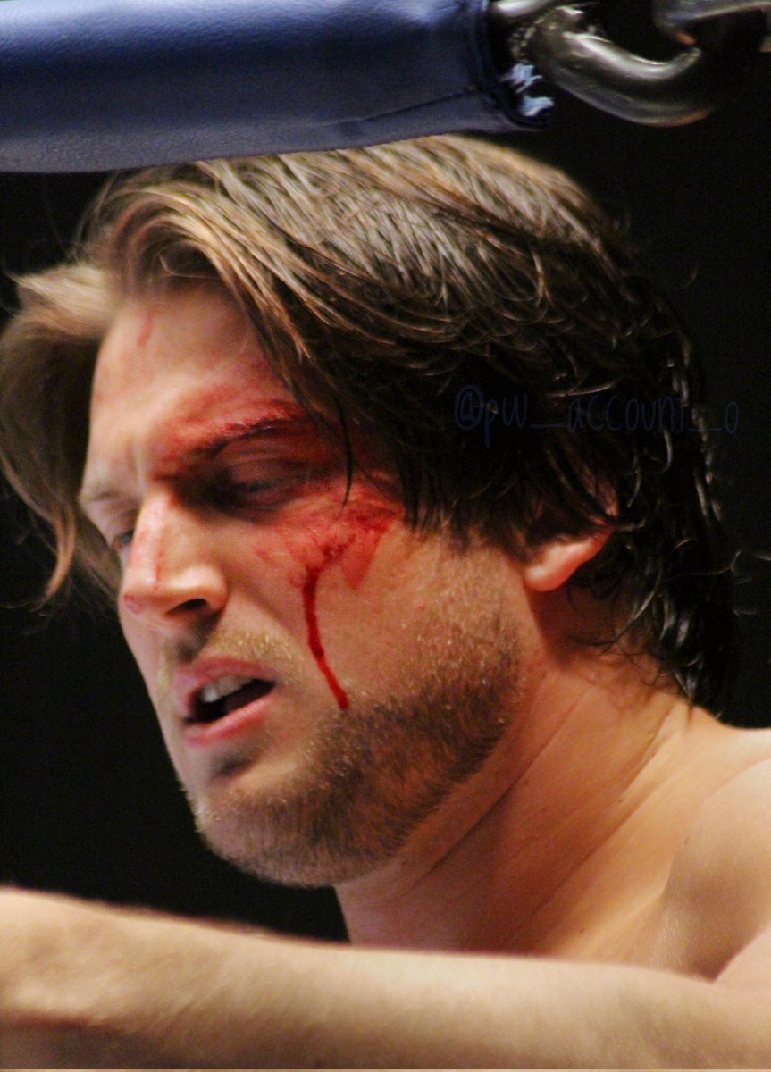 #njpw #njDONTAKU 
バイオのレオンに似ている(気がする)
かっこいい