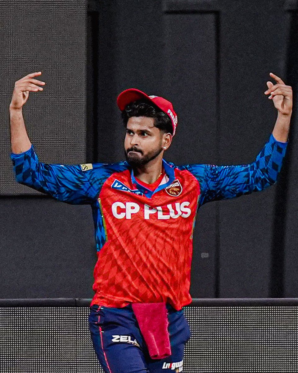onlyforcricket0's tweet photo. 🚨 ऐतिहासिक -

IPL च्या 19 सिझनच्या इतिहासात सुरुवातीच्या 6 सामन्यात एकही सामन्यात पराभव न होणारा पंजाब पहिलाच संघ ठरला आहे.

विशेष म्हणजे तब्बल 10 वर्ष टॉप 4 मध्ये न पोहोचलेल्या पंजाबचा श्रेयसने पूर्ण कायापालट केला आहे.

कॅप���टन.... लीडर.... लेजंड 🫶🏻❤️

#ShreyasIyer #PBKSvsLSG https://t.co/O1EXFkBs5u